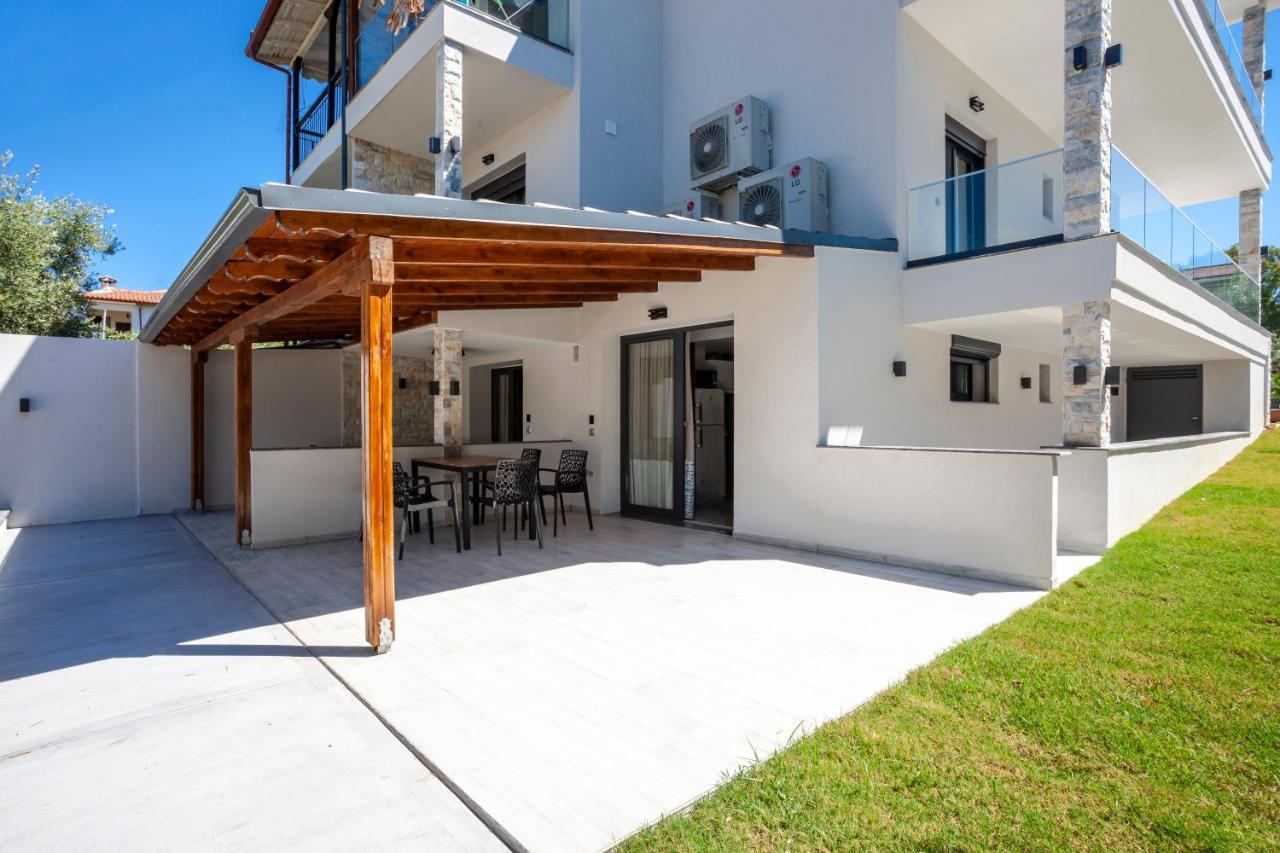 Olia Seaside Residence 120M From The Beach Pefkochori Extérieur photo